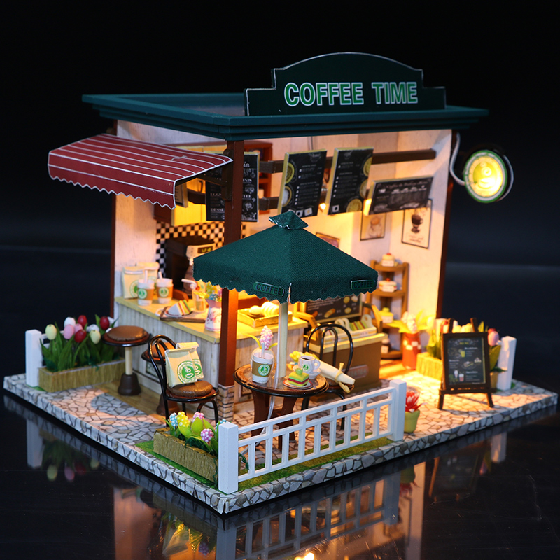 DIY Miniature Wooden Dollhouse - مراجعة Kids Toys Stores وسعره